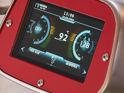 Victoria Bezzera, user interface, professional coffee machine UX UI: Bettina Di Virgilio